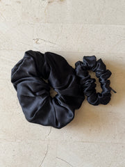 Midi and Regular Noir Silk Scrunchies
